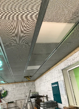 Einbau LED-Paneele in Schiestand-DEZ.2018 (5)